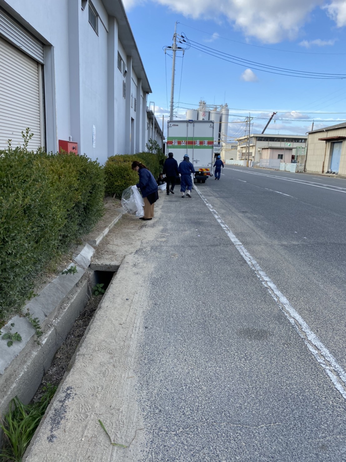 11月 児島湾周辺の 清掃活動